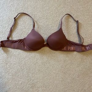 PINK Victoria’s Secret t shirt bra 34A